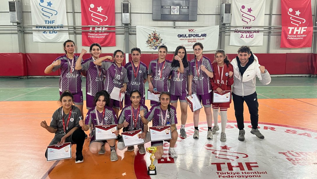 Kız Futsal Müsabakasındaki Başarımız